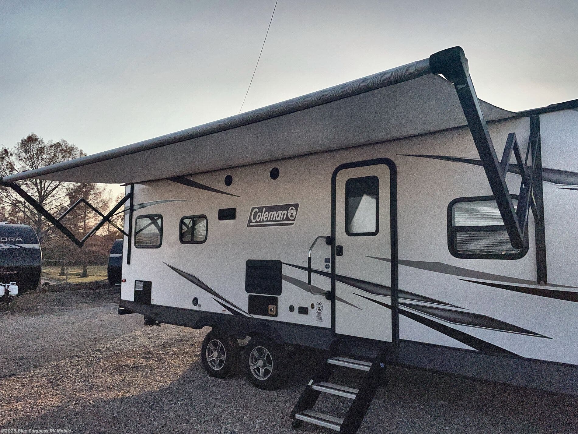 Used 2020 Coleman  Light 2515RL available in Theodore, Alabama