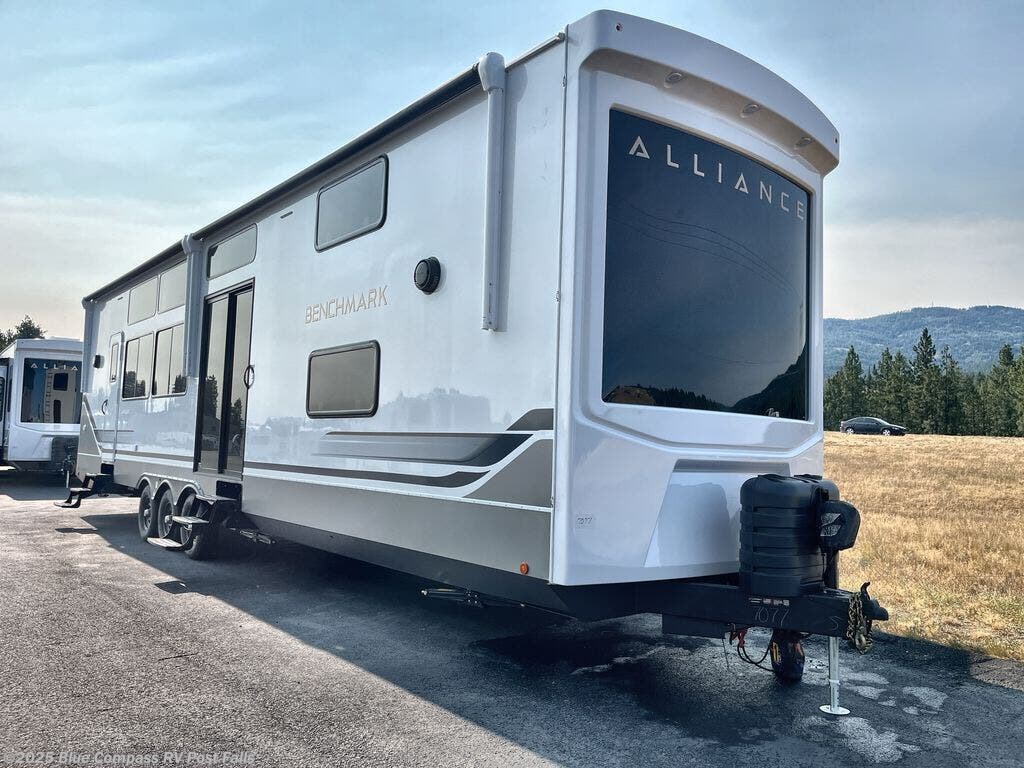 New 2026 Alliance RV Benchmark 44LFT available in Post Falls, Idaho