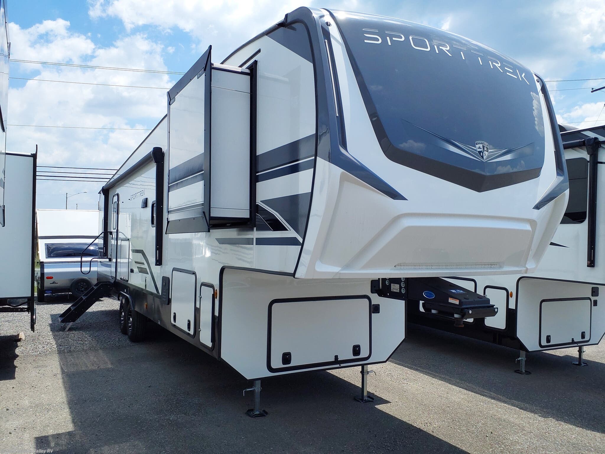New 2026 Venture Sporttrek 312VTB available in Mifflintown, Pennsylvania