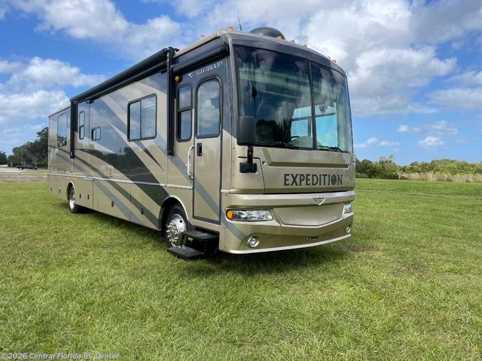 Used 2006  Miscellaneous  Expedition 38S  by Miscellaneous from Central Florida RV Center in Apopka, FL
