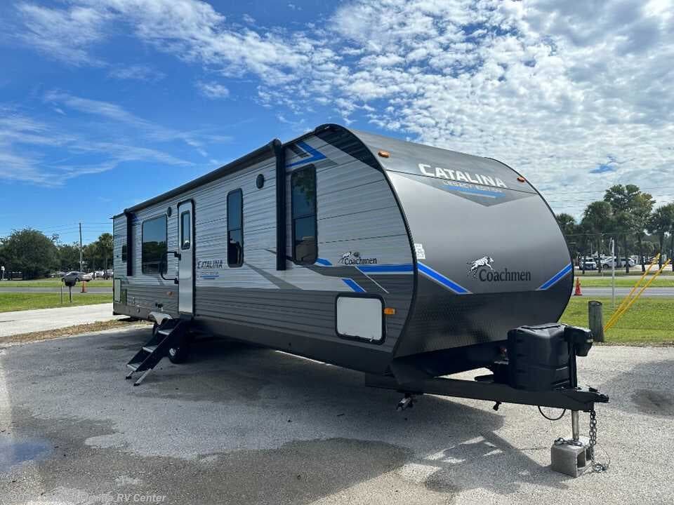 Used 2021 Coachmen Catalina Legacy Edition 303RKDS available in Apopka, Florida