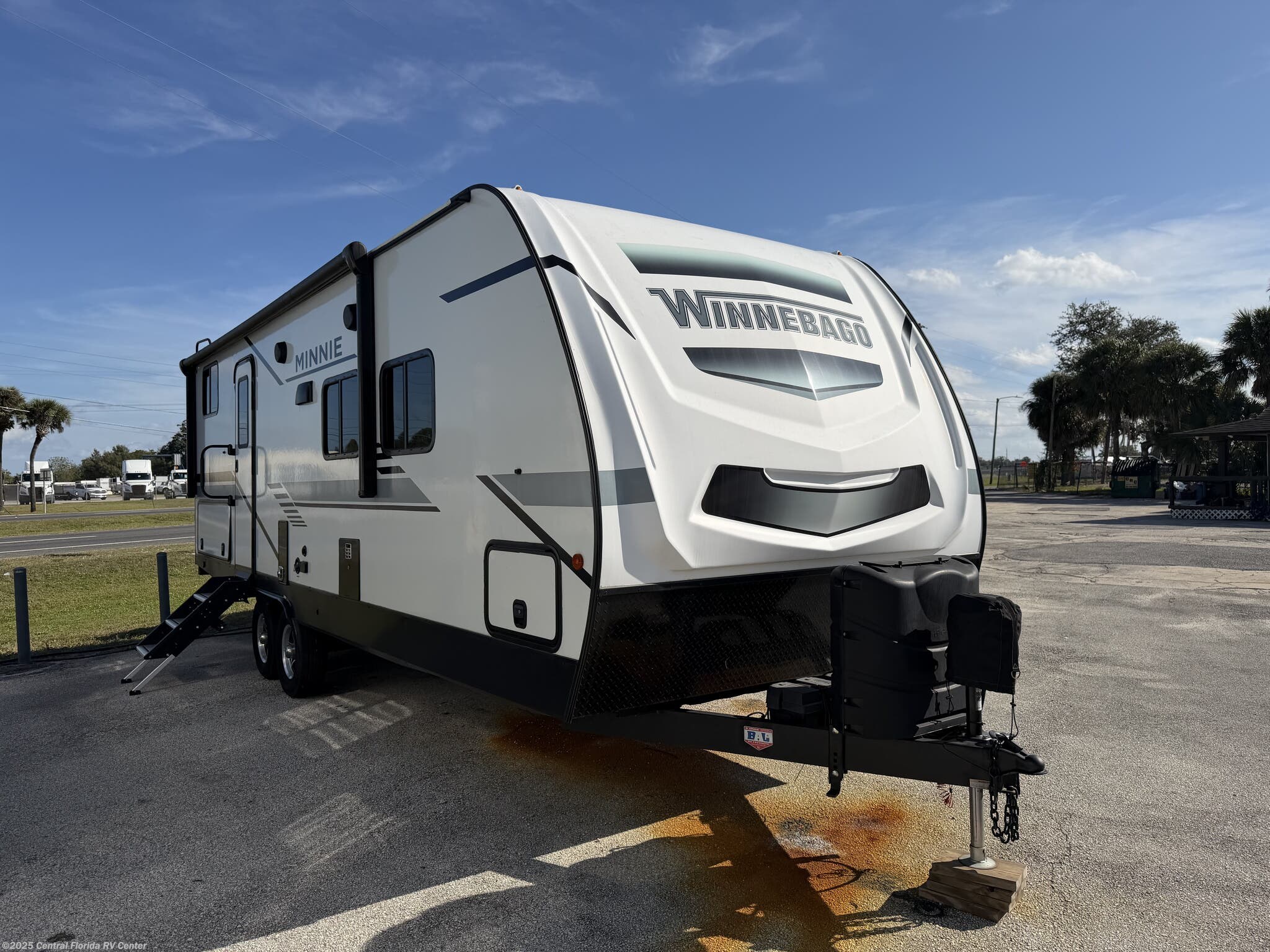 Used 2022 Winnebago Minnie 2301BHS available in Apopka, Florida