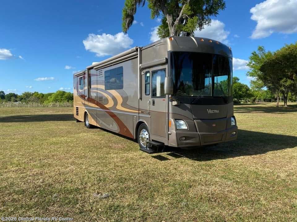 Used 2006  Winnebago Vectra 40FD by Winnebago from Central Florida RV Center in Apopka, FL