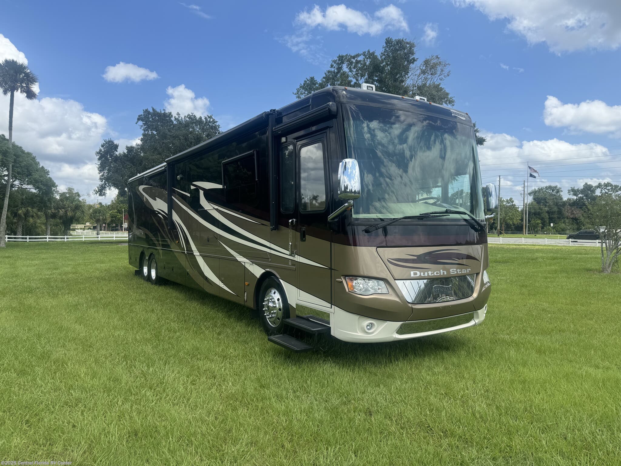 Used 2015 Newmar Dutch Star 4369 available in Apopka, Florida