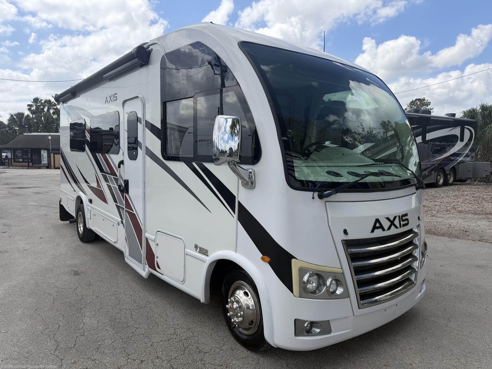 Used 2023 Thor  Axis 24.3 available in Apopka, Florida