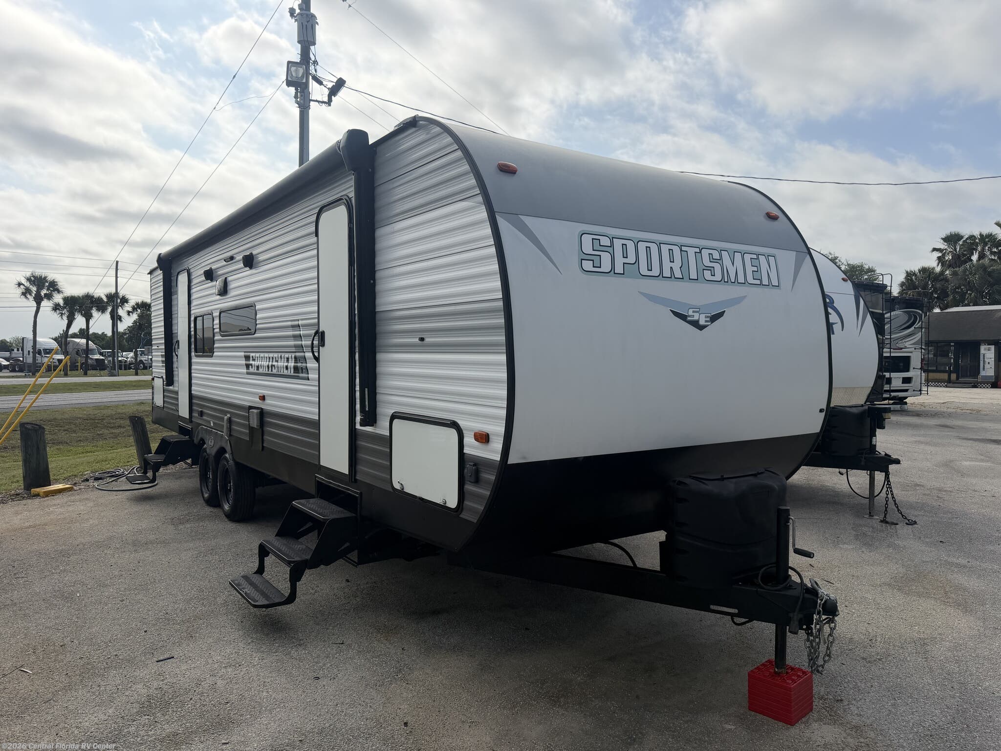 Used 2021 K-Z Sportsmen LE 281bhse available in Apopka, Florida