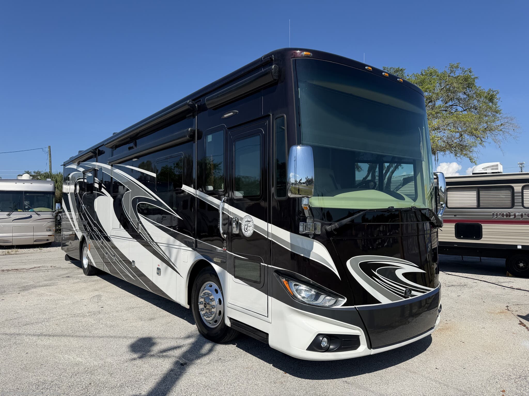 Used 2016 Tiffin Phaeton 40 QBH available in Apopka, Florida