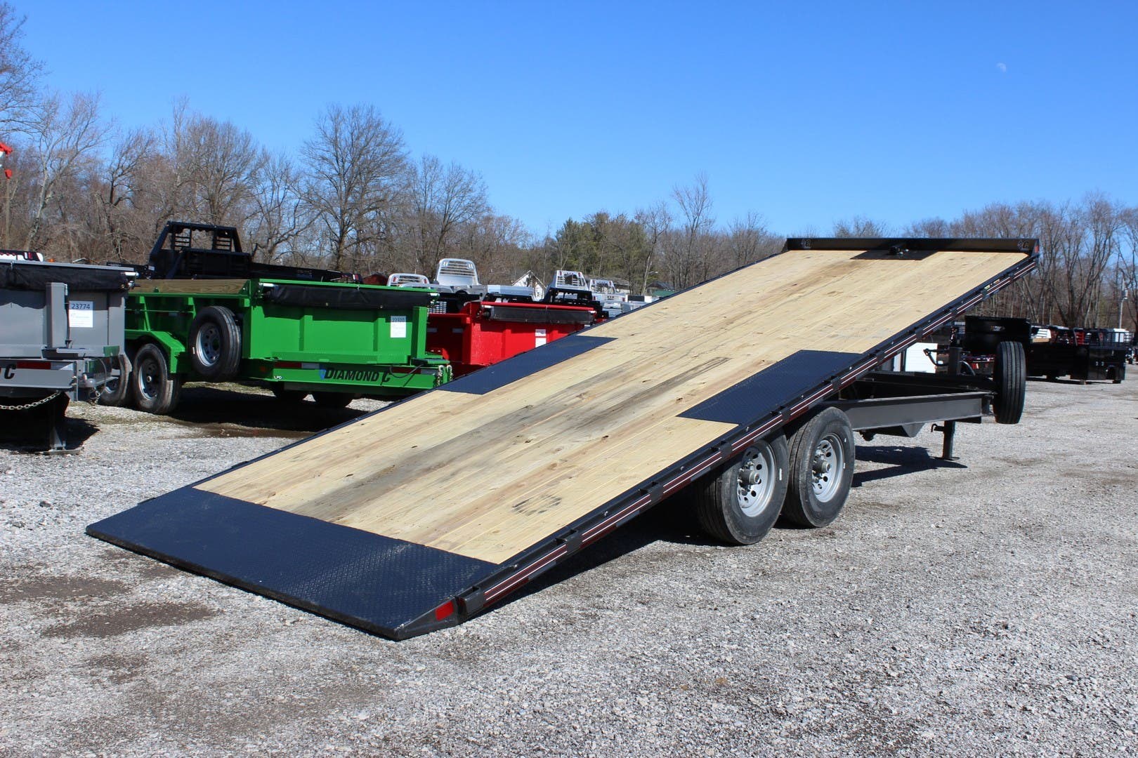 2020 Diamond C Det207-24x102 - 8x24 Tilt Deck Trailer For 