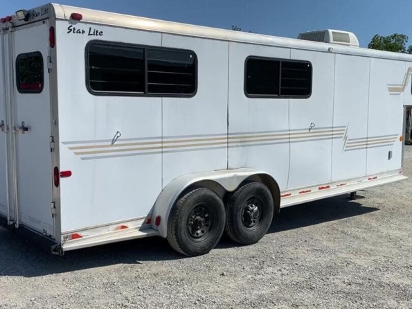2000 Starlite 4 HORSE available in Mount Vernon, IL