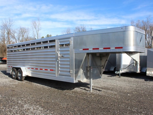 2023 Featherlite 8117-6724 available in Mount Vernon, IL