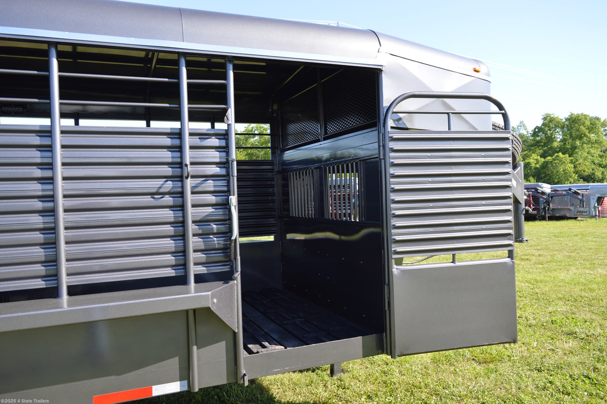 6x24 Cattle/Livestock Trailer for sale New Coose 6'8x24'x6'6 Metal Top Rubber Floor Stock