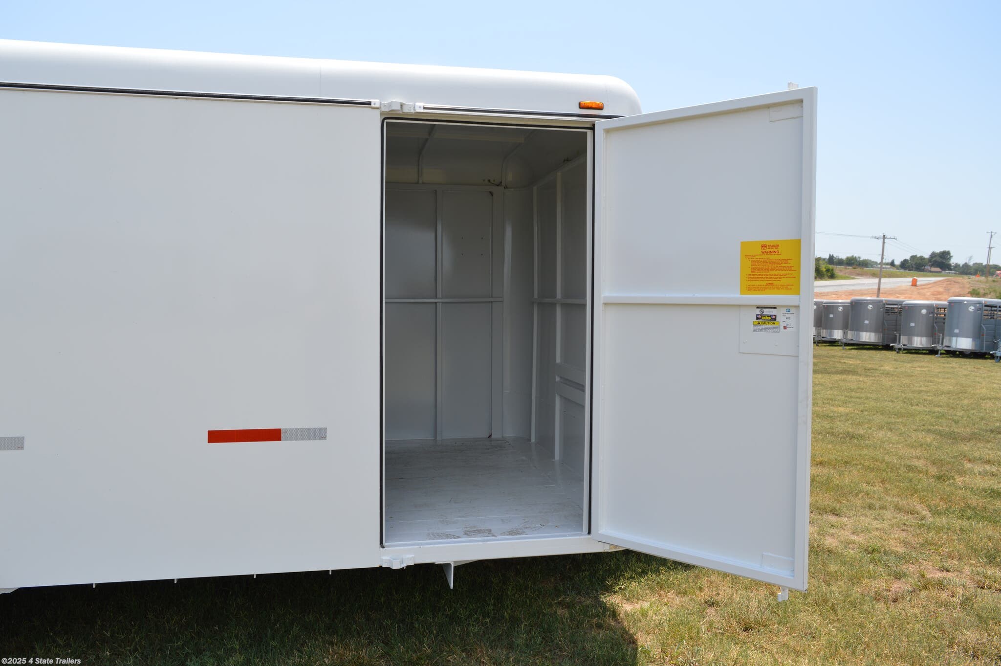 8x20 Cargo Trailer for sale | New W-W Trailer 8'X20'X6'6