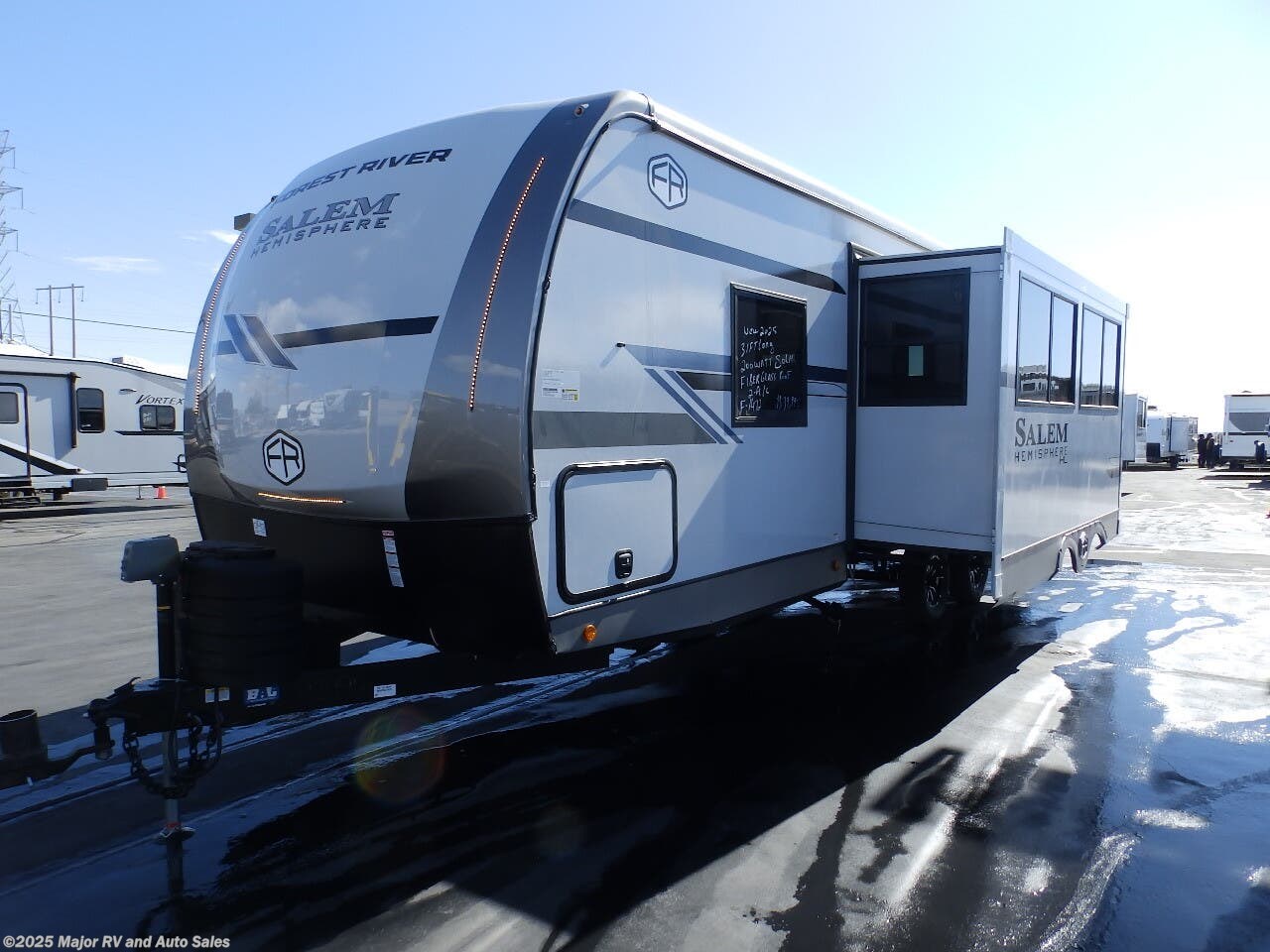 New 2025 Forest River Salem Hemisphere 25RBHL, 1 SLIDE, 2 A/C'S, REAR BATHROOM, FRONT WAL available in Hesperia, California