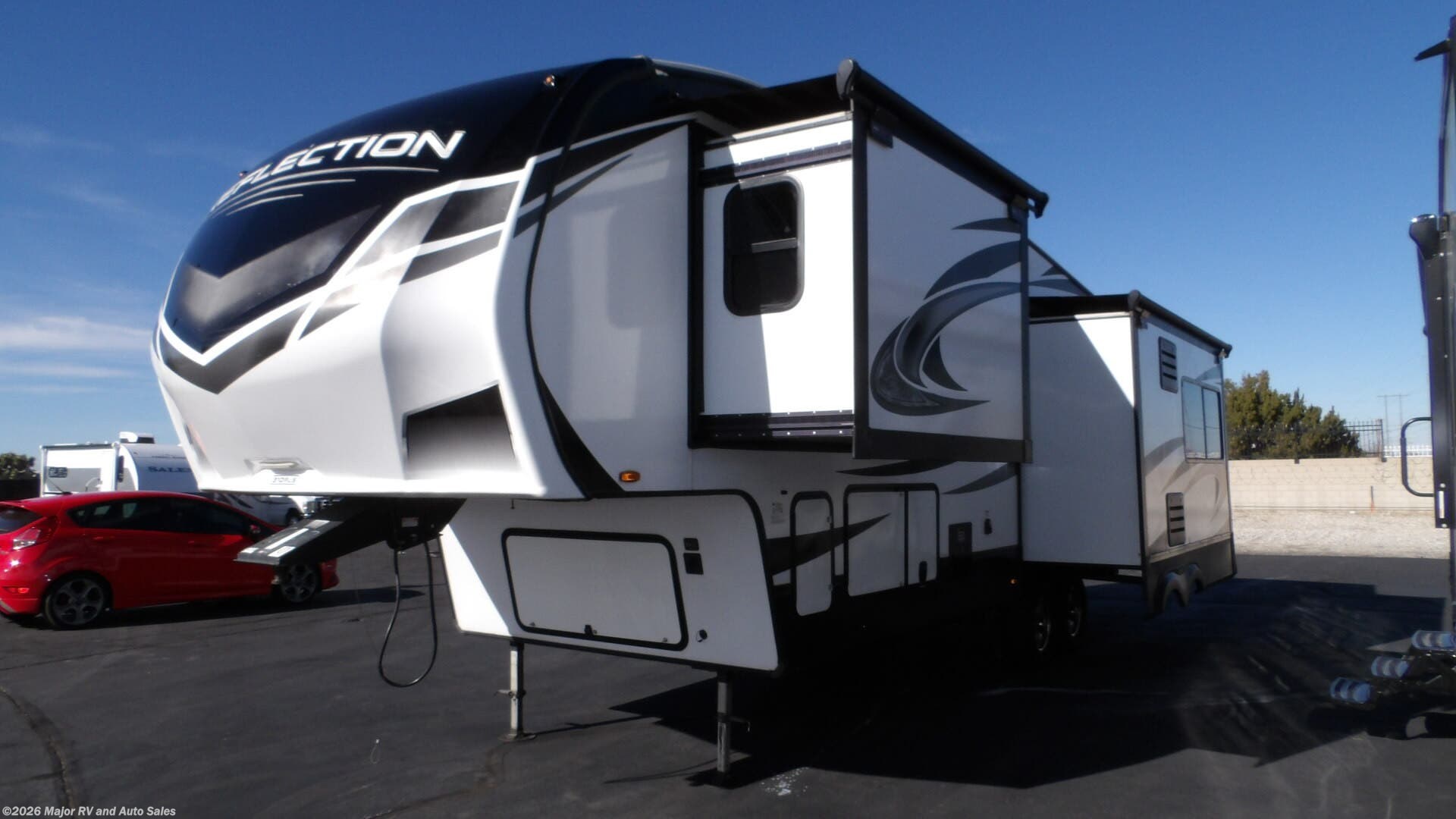 Used 2021 Grand Design Reflection 310RLS, 2 SLIDES, 2 A/C'S, REAR DINETTE/SLEEPER, F available in Hesperia, California