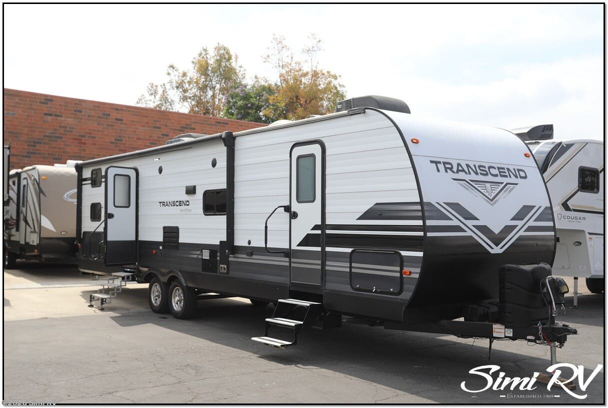 Used 2021 Grand Design Transcend 32BHS available in Simi Valley, California