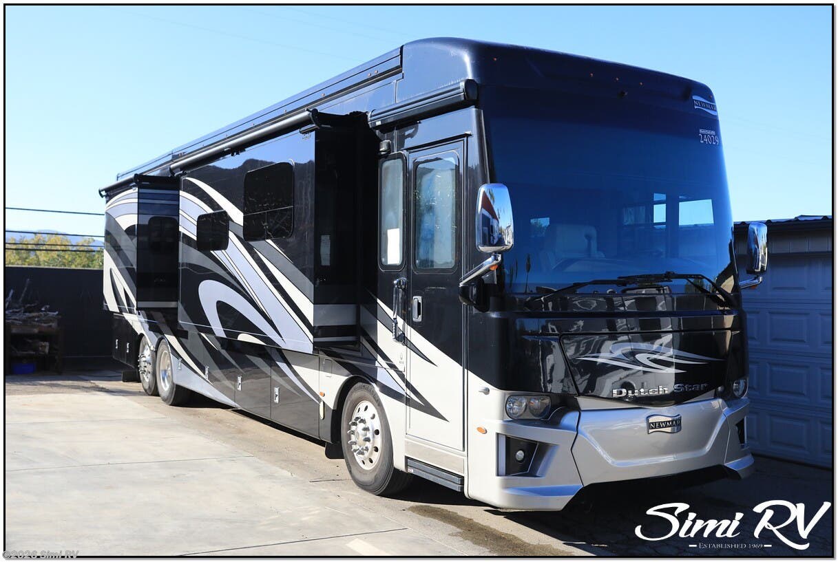 Used 2019  Newmar Dutch Star 4018 by Newmar from Simi RV in Simi Valley, CA