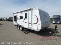Used 2015 Jayco Jay Flight 19RD available in North Canton, Ohio