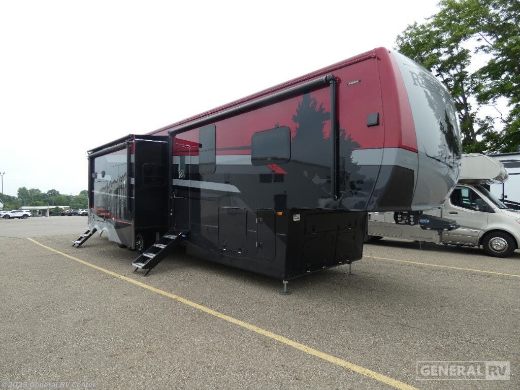 New 2026 CrossRoads Redwood 4512TH available in North Canton, Ohio