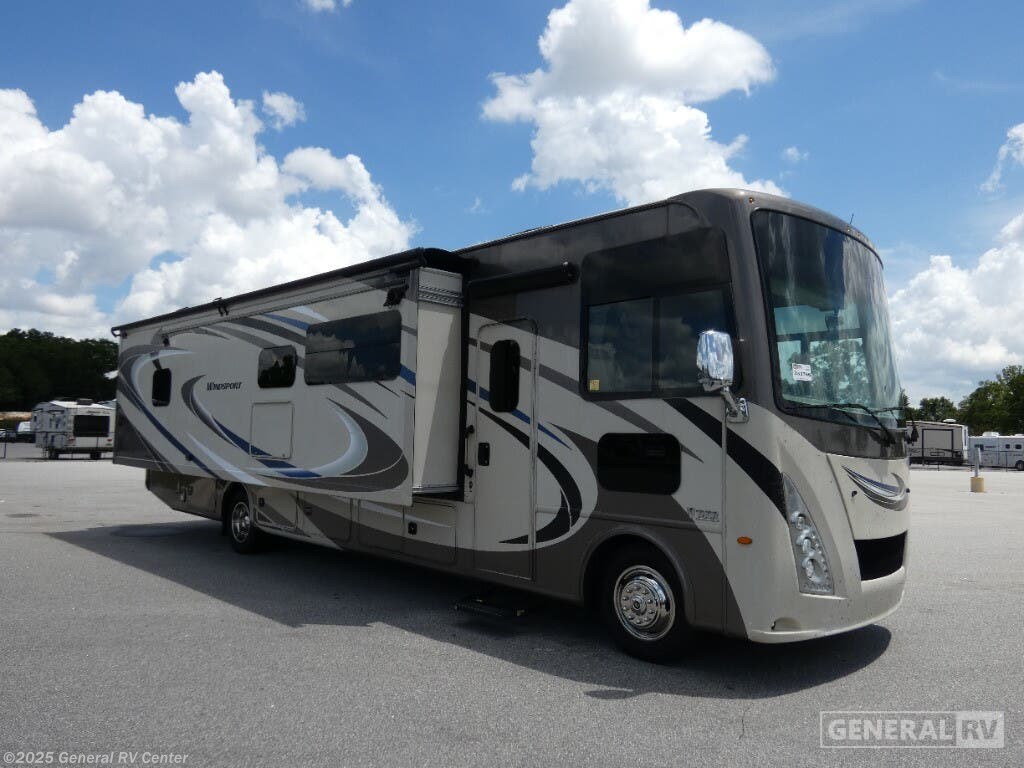 Used 2019 Thor Motor Coach Windsport 34R-2SL available in North Canton, Ohio