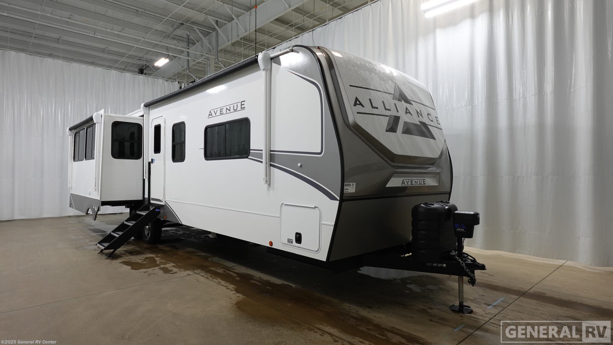 New 2026 Alliance RV Avenue 332RL available in North Canton, Ohio