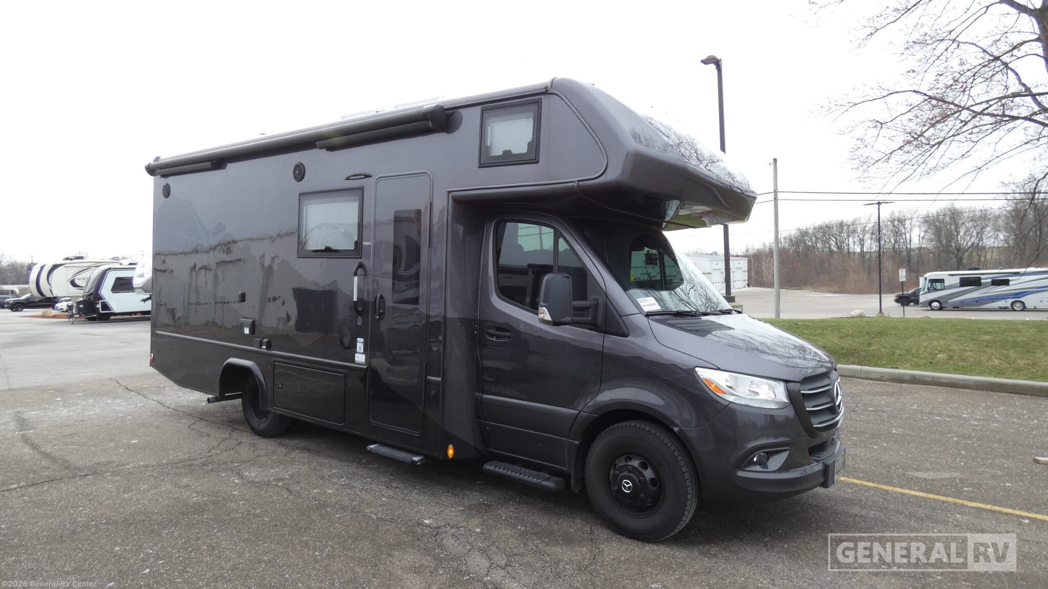 Used 2026 Dynamax Corp  Isata 3 24SSSFXM available in North Canton, Ohio