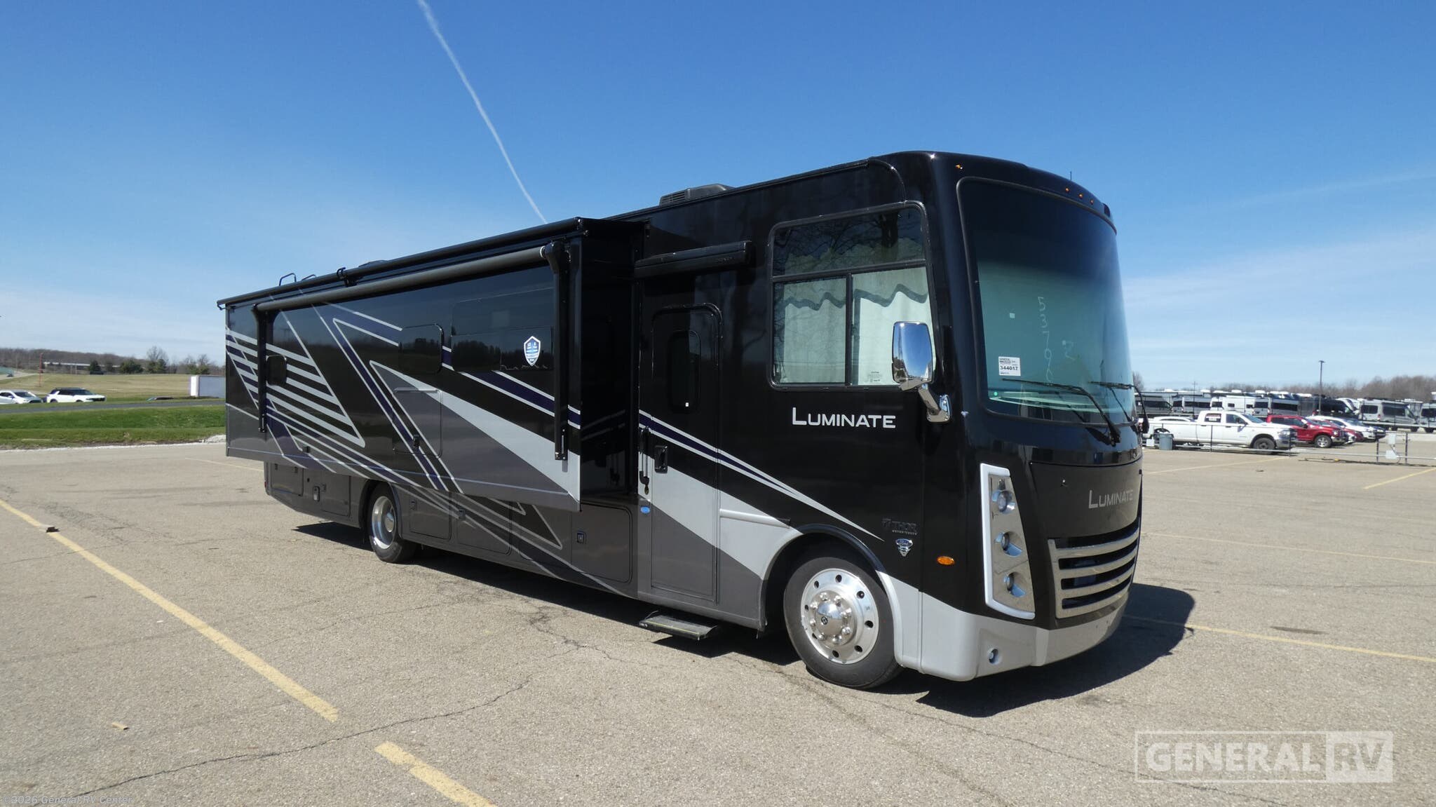 New 2026 Thor Motor Coach Luminate CC35 available in North Canton, Ohio