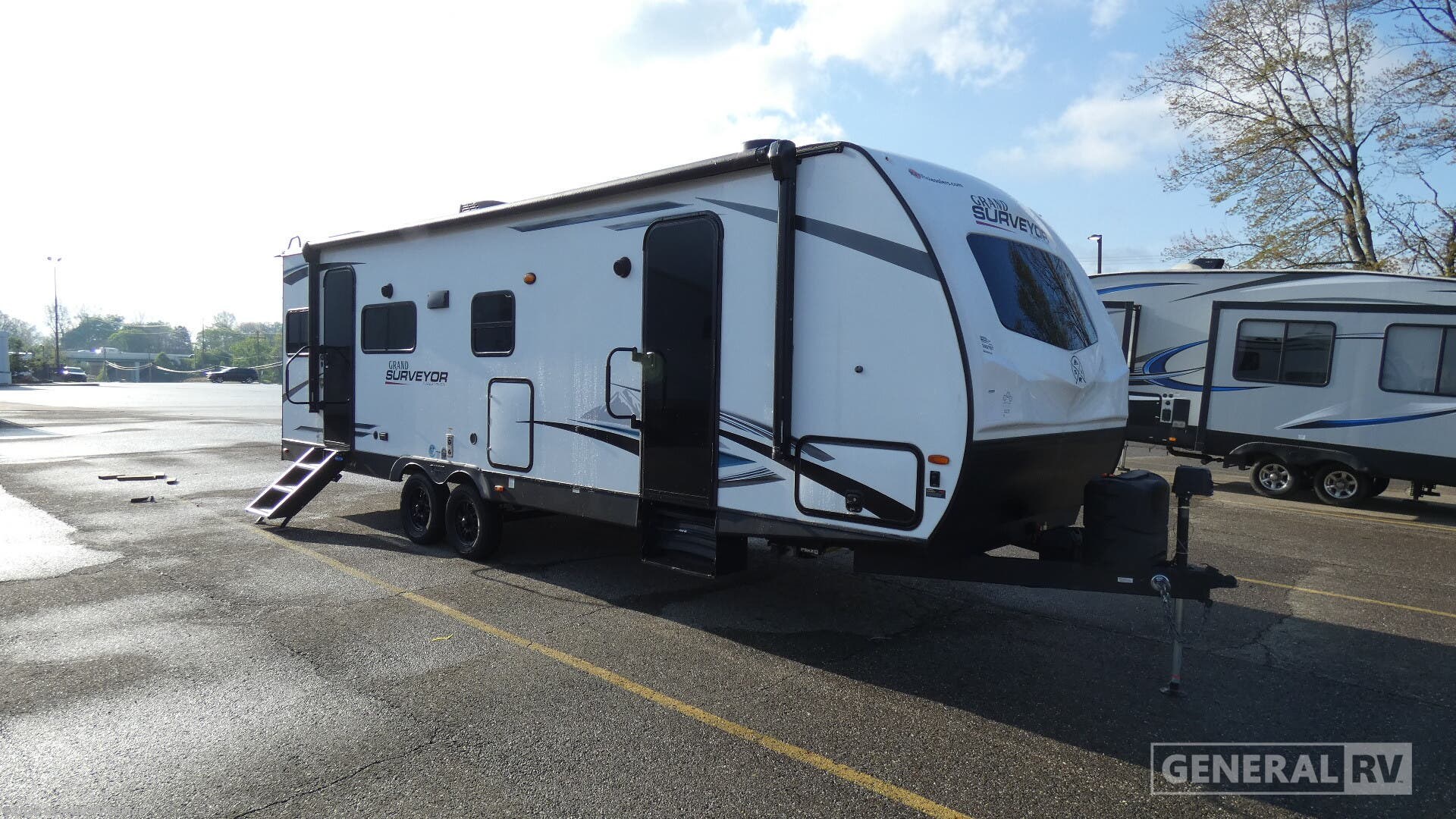 Used 2023 Forest River Grand Surveyor 253RLS available in North Canton, Ohio