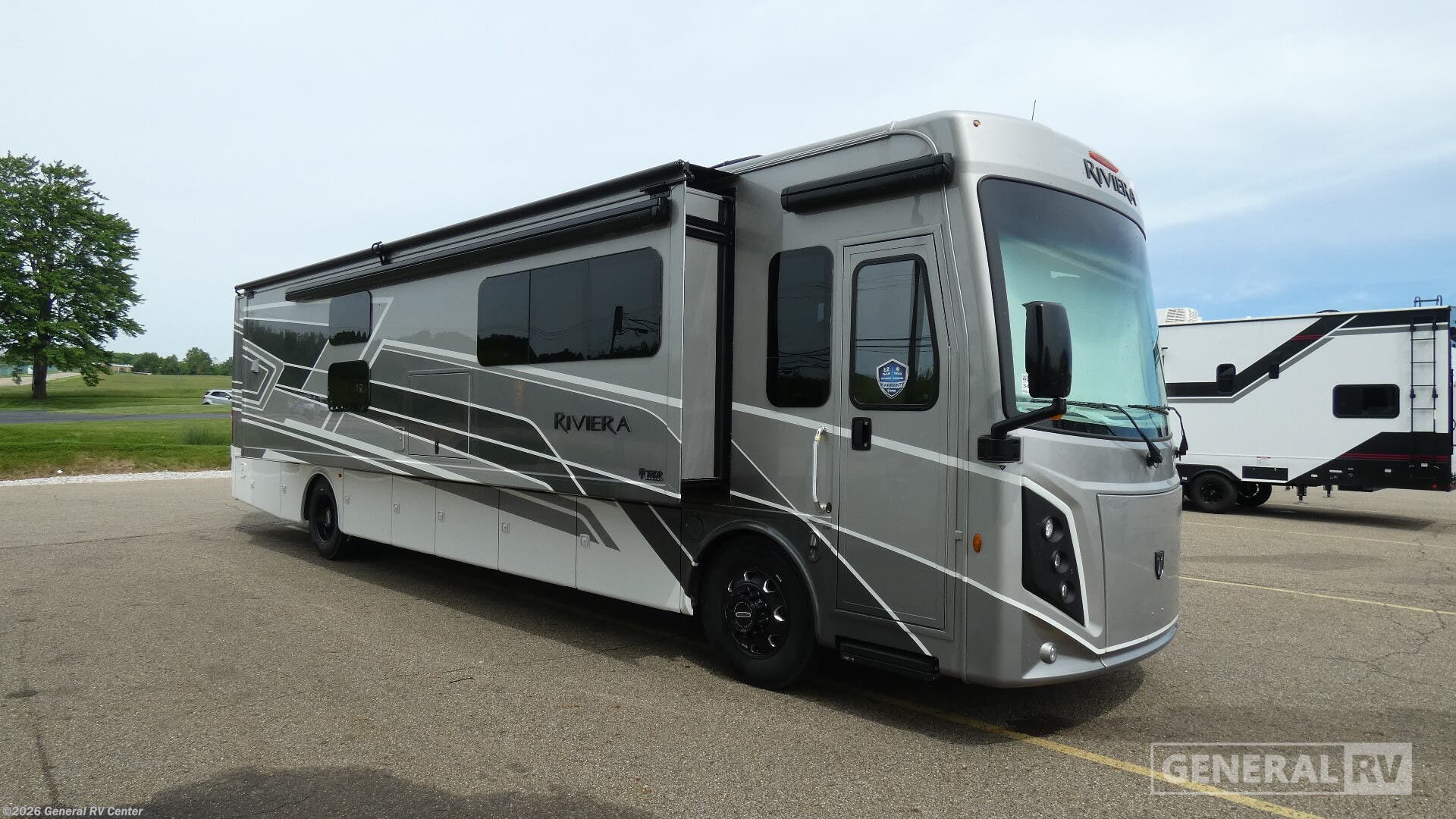 New 2026 Thor Motor Coach Riviera 39BH available in North Canton, Ohio