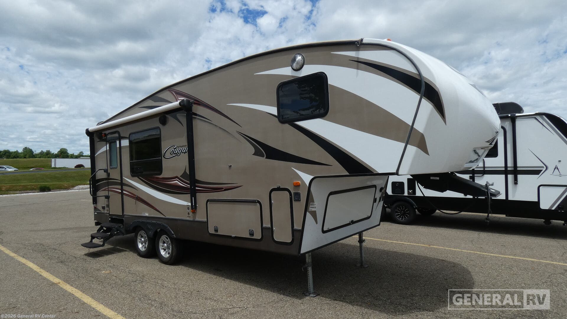 Used 2015 Keystone Cougar X Lite 25RKS available in North Canton, Ohio