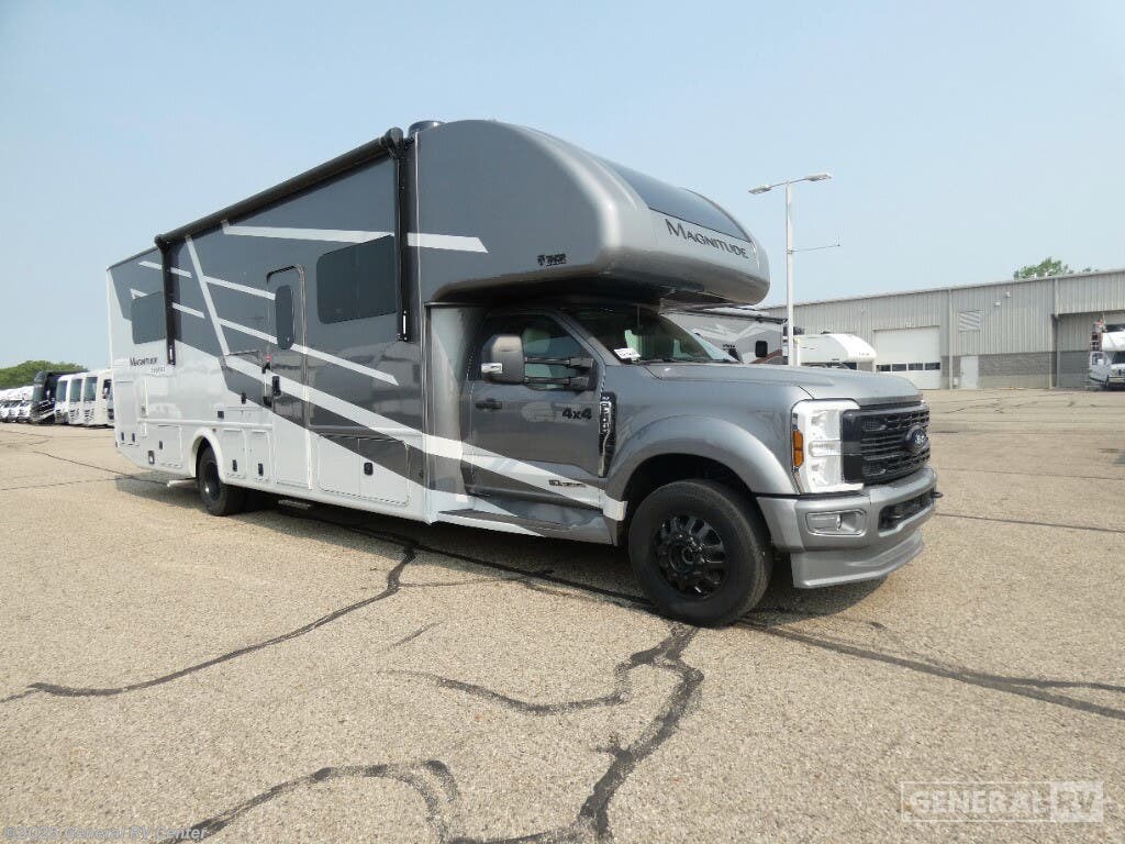 New 2026 Thor Motor Coach Magnitude L35 available in Orange Park, Florida