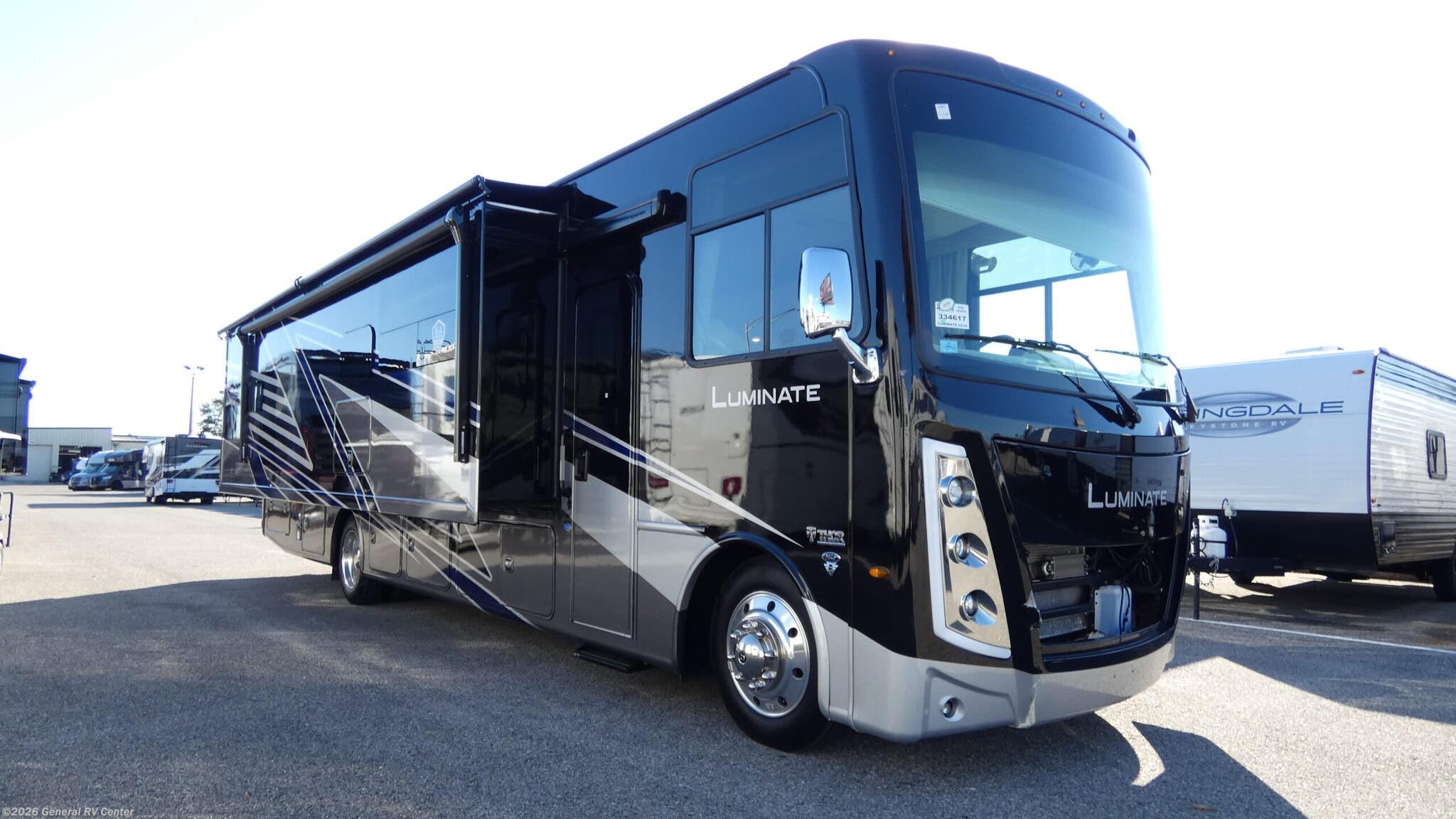 New 2026 Thor Motor Coach Luminate CC35 available in Orange Park, Florida