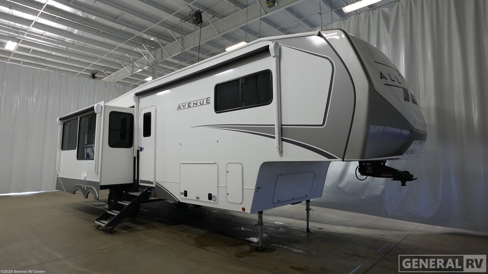 New 2026 Alliance RV Avenue 32RLS available in Huntley, Illinois