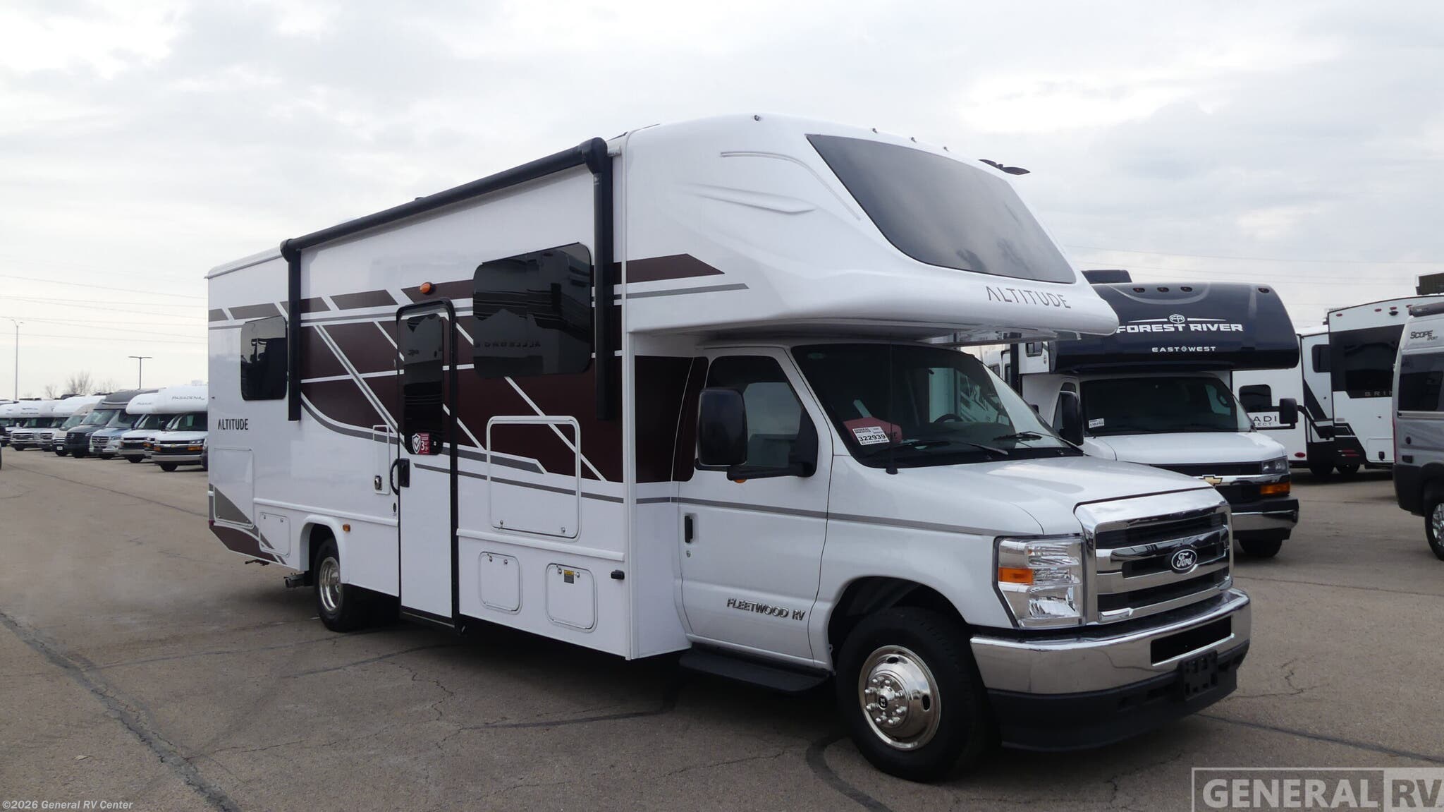 New 2025 Fleetwood Altitude 29F available in Huntley, Illinois