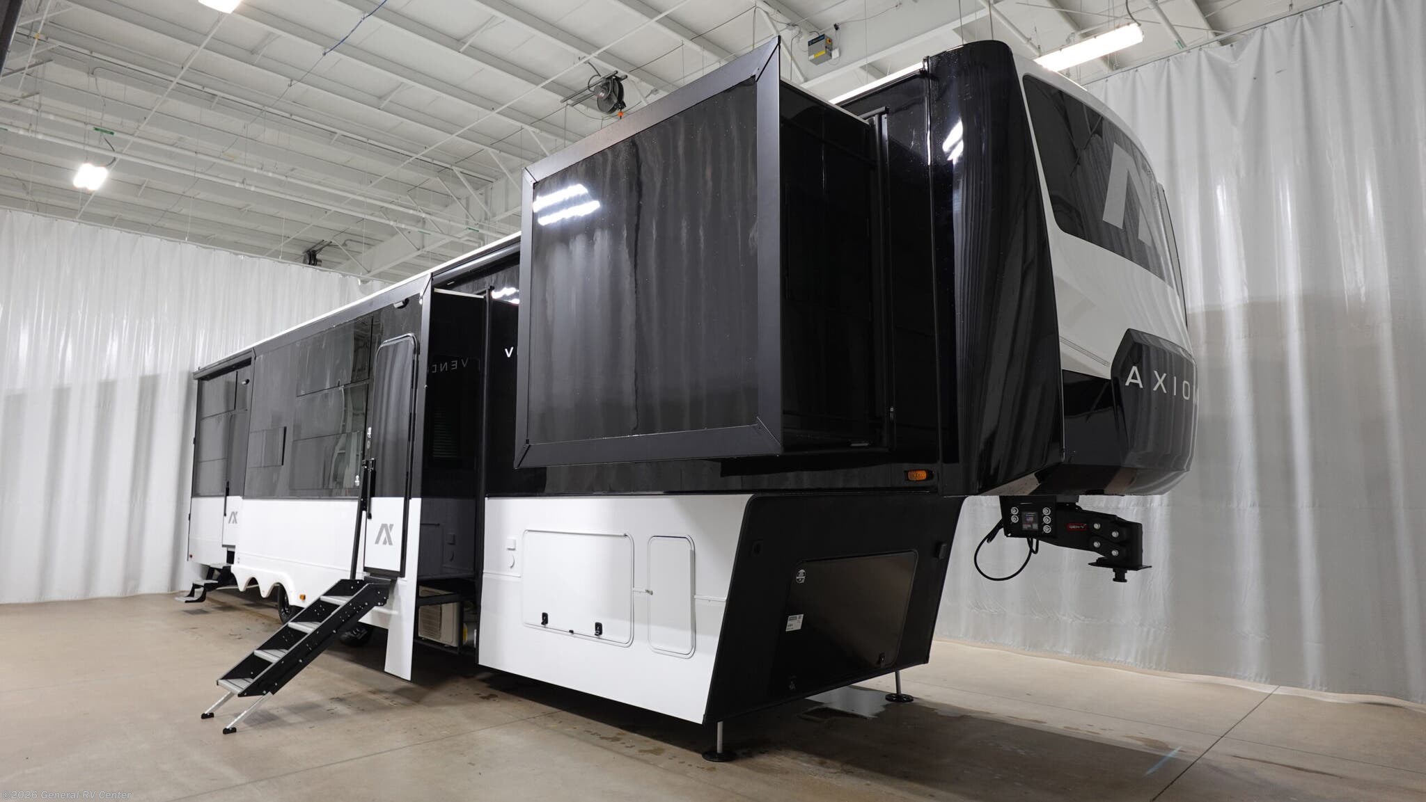 New 2026 Axiom Vendetta V4250 available in Huntley, Illinois