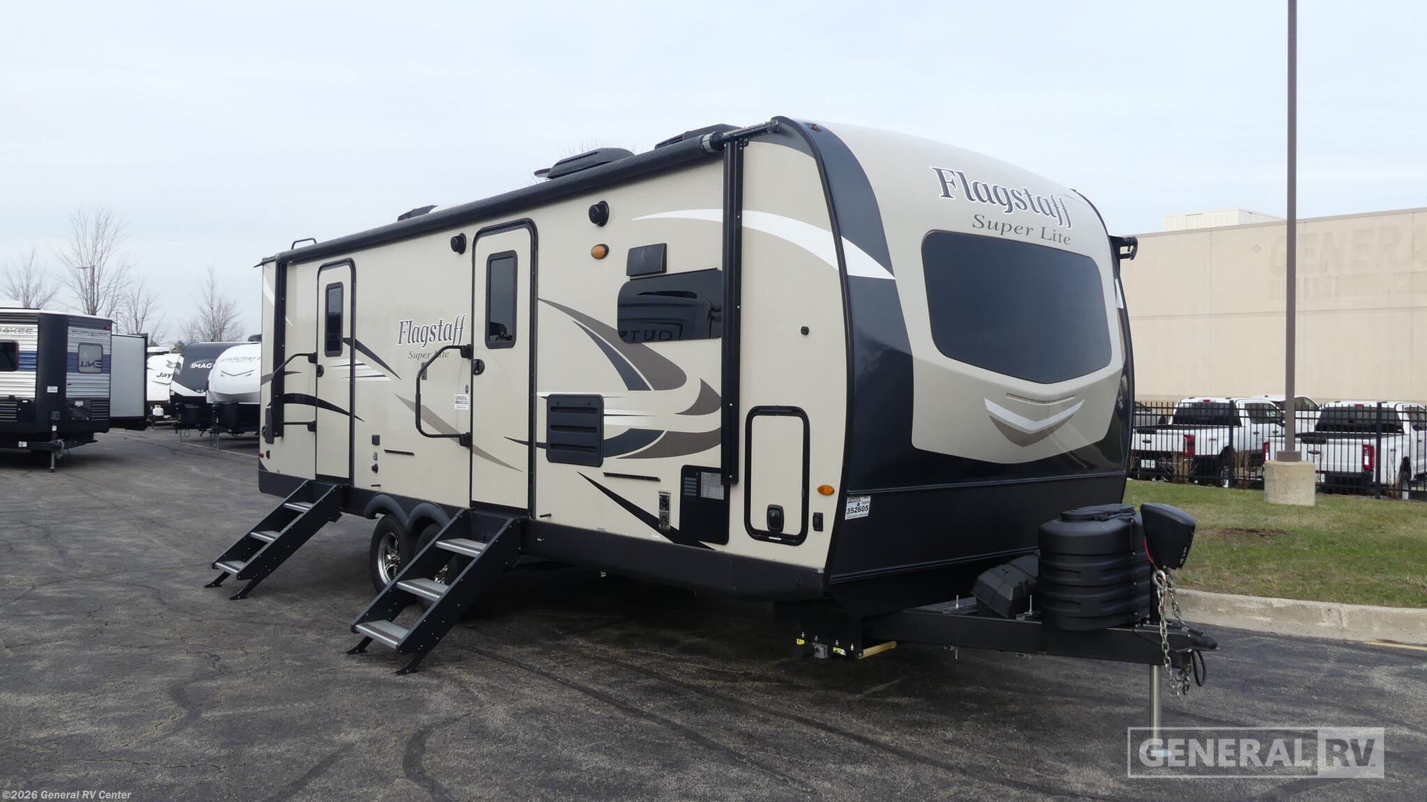 Used 2020 Forest River Flagstaff Super Lite 26FKBS available in Huntley, Illinois