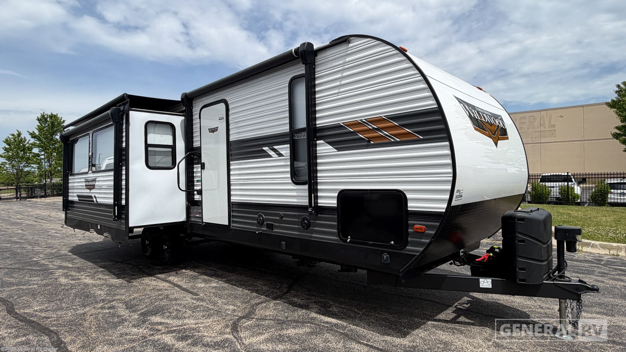 Used 2021 Forest River Wildwood 27RE available in Huntley, Illinois