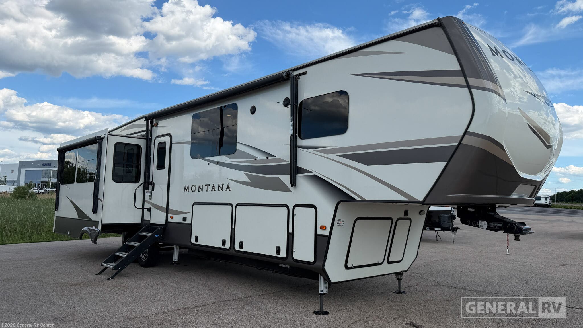 Used 2020 Keystone Montana 3855BR available in Huntley, Illinois