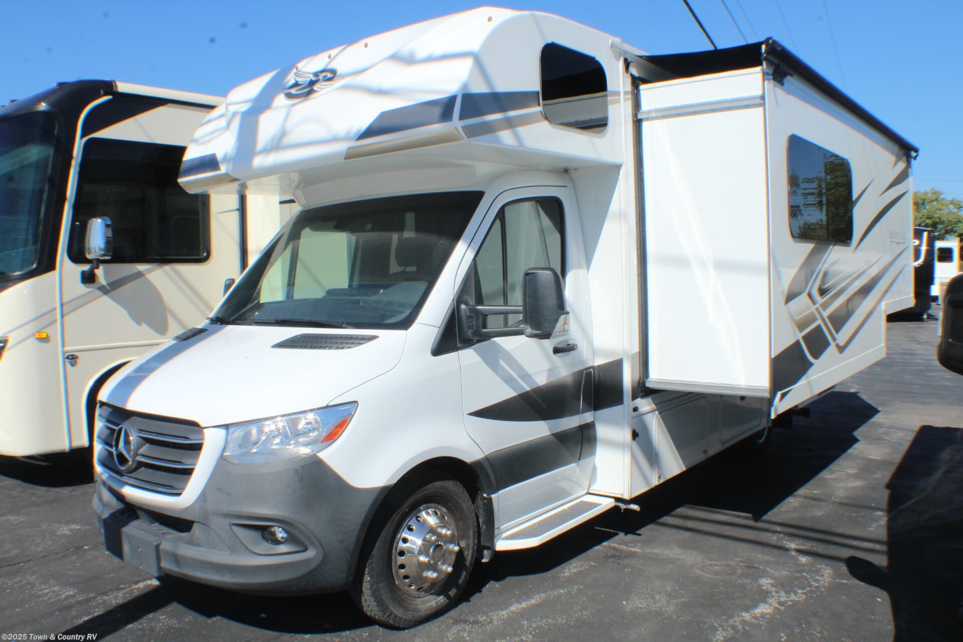 Used 2023 Jayco Melbourne 24L available in Clyde, Ohio
