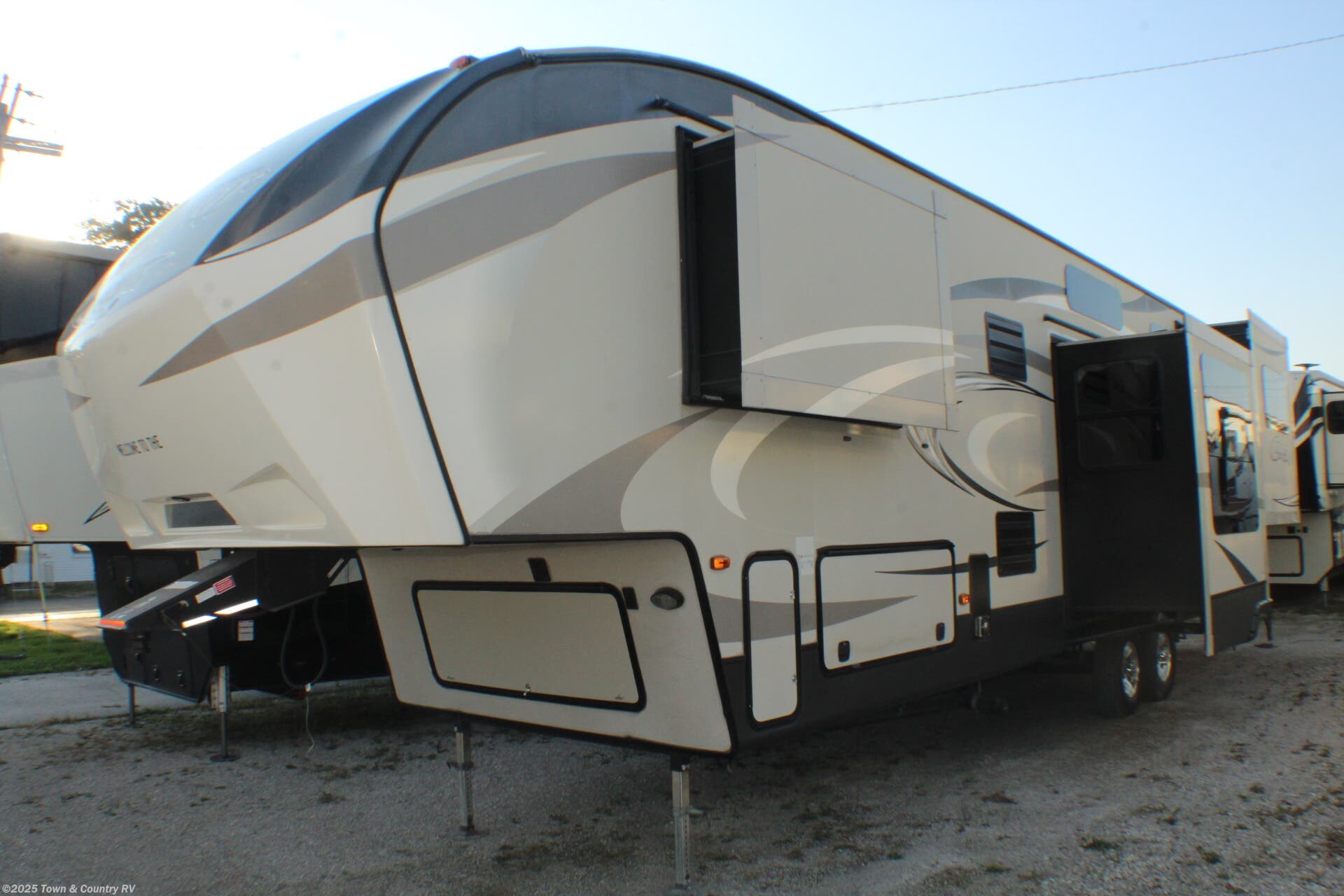 Used 2016 Keystone Cougar 326RDS available in Clyde, Ohio