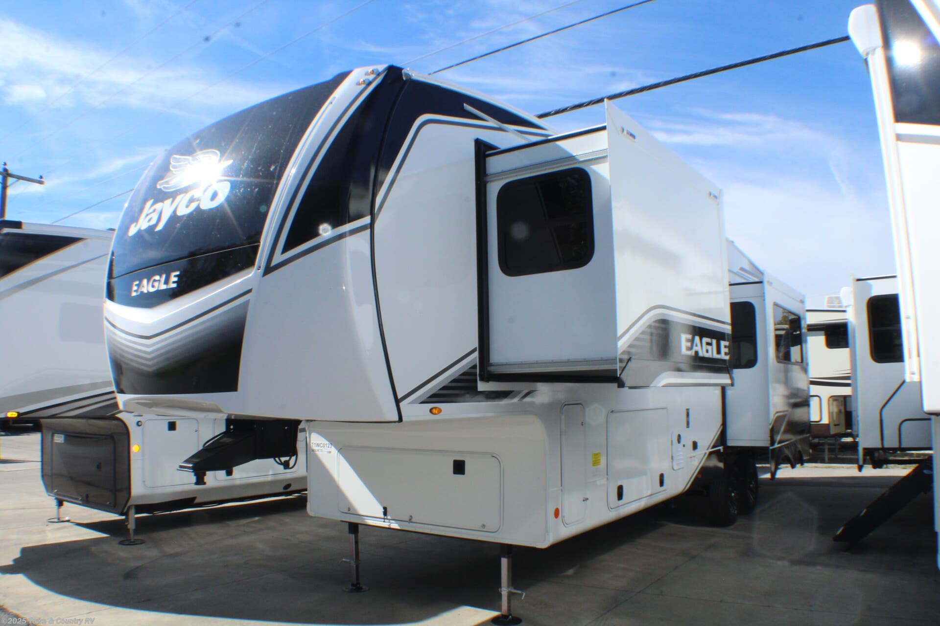 New 2026 Jayco Eagle 365UKTS available in Clyde, Ohio