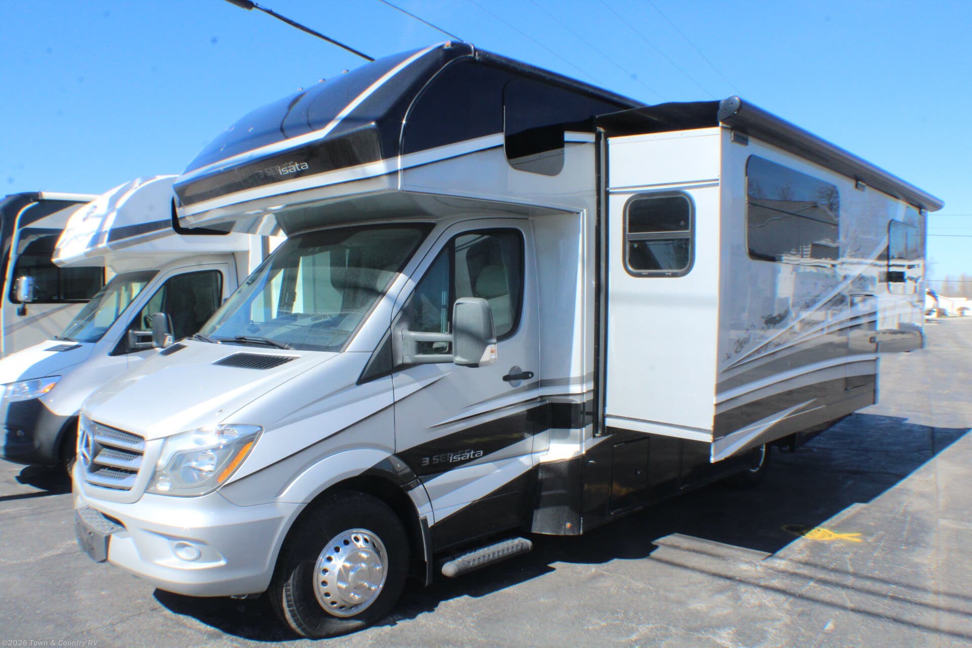 Used 2019 Dynamax Corp Isata 3 Series 24FW available in Clyde, Ohio