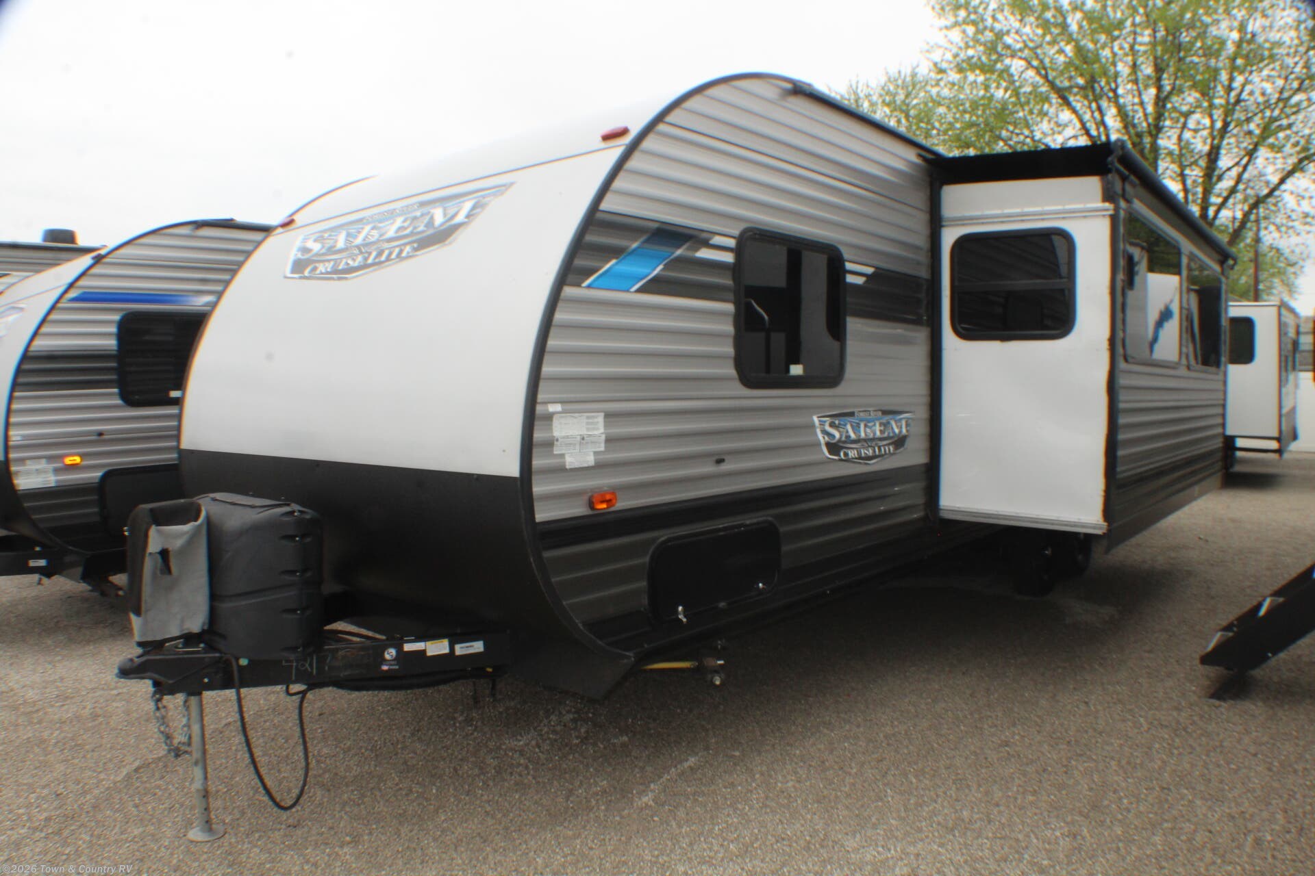 Used 2020 Forest River Salem Cruise Lite 263BHXL available in Clyde, Ohio