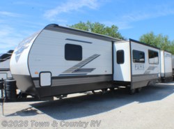 Used 2023 Palomino Puma 32BHDB available in Clyde, Ohio
