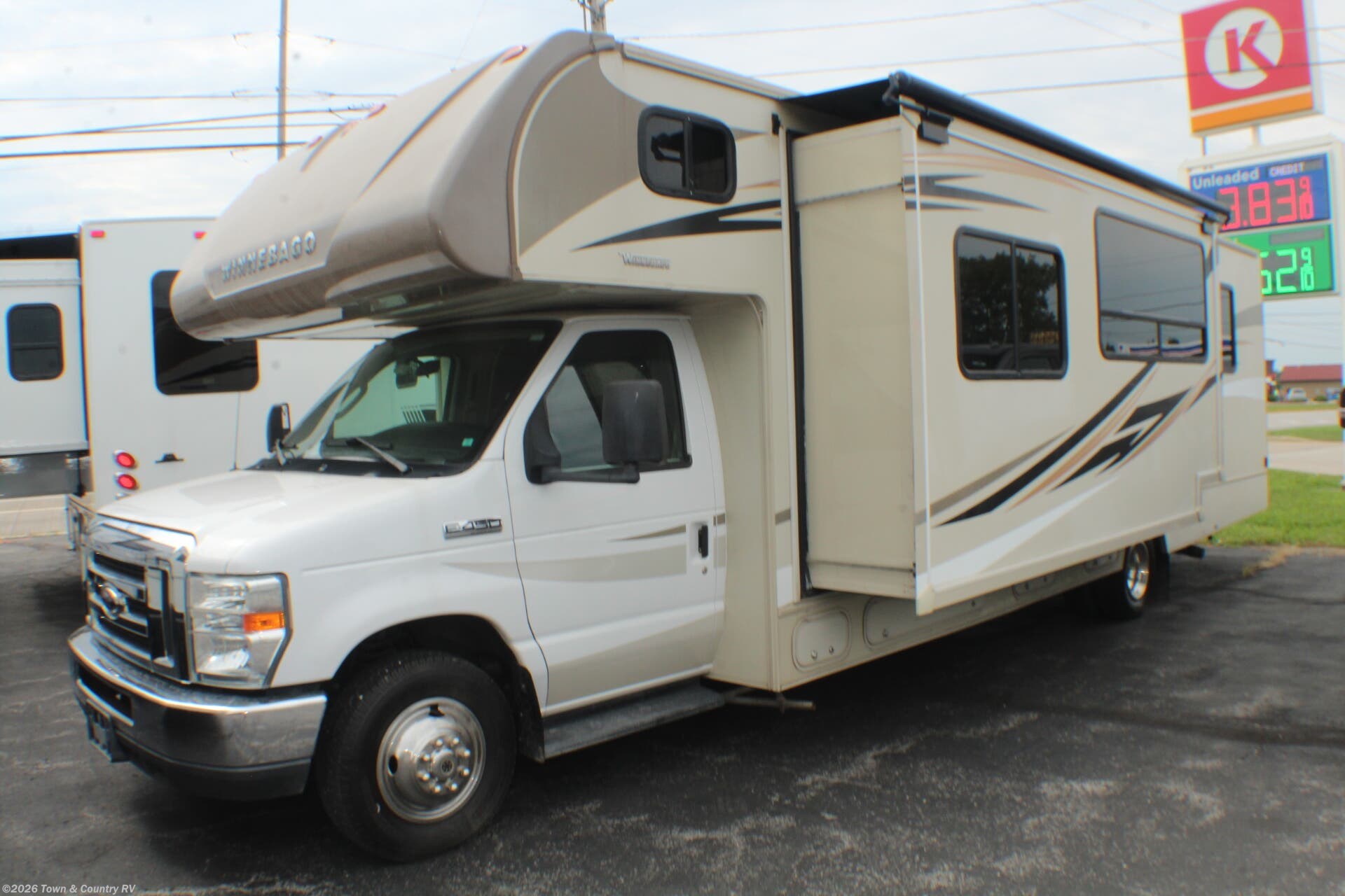 Used 2017 Winnebago Minnie Winnie 31G available in Clyde, Ohio