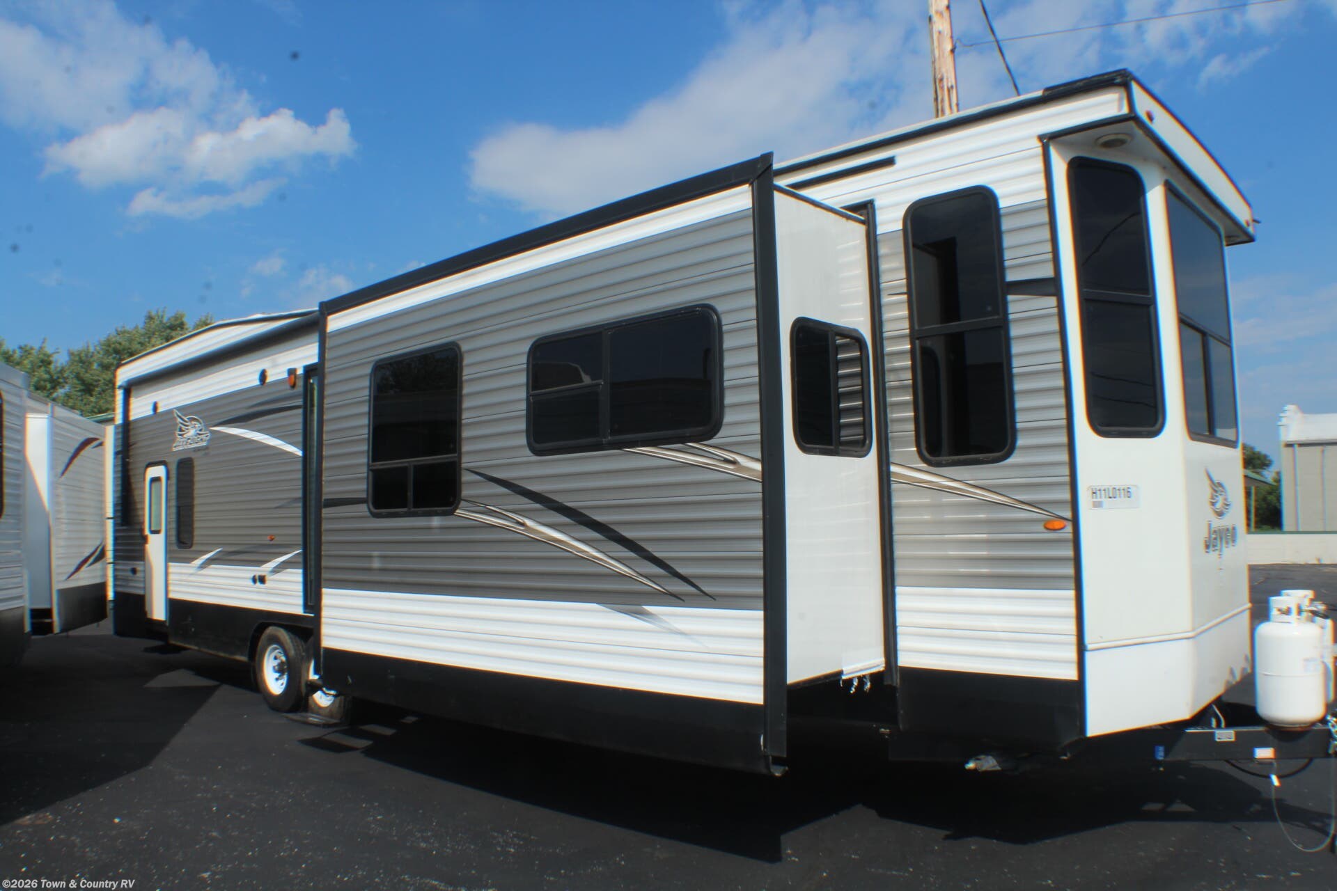 Used 2017 Jayco Jay Flight Bungalow 40LOFT available in Clyde, Ohio