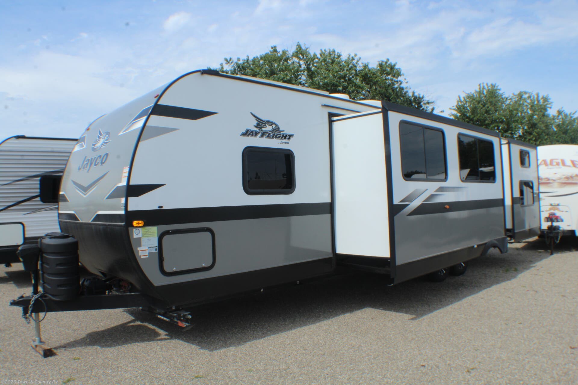 Used 2024 Jayco Jay Flight 324BDS available in Clyde, Ohio
