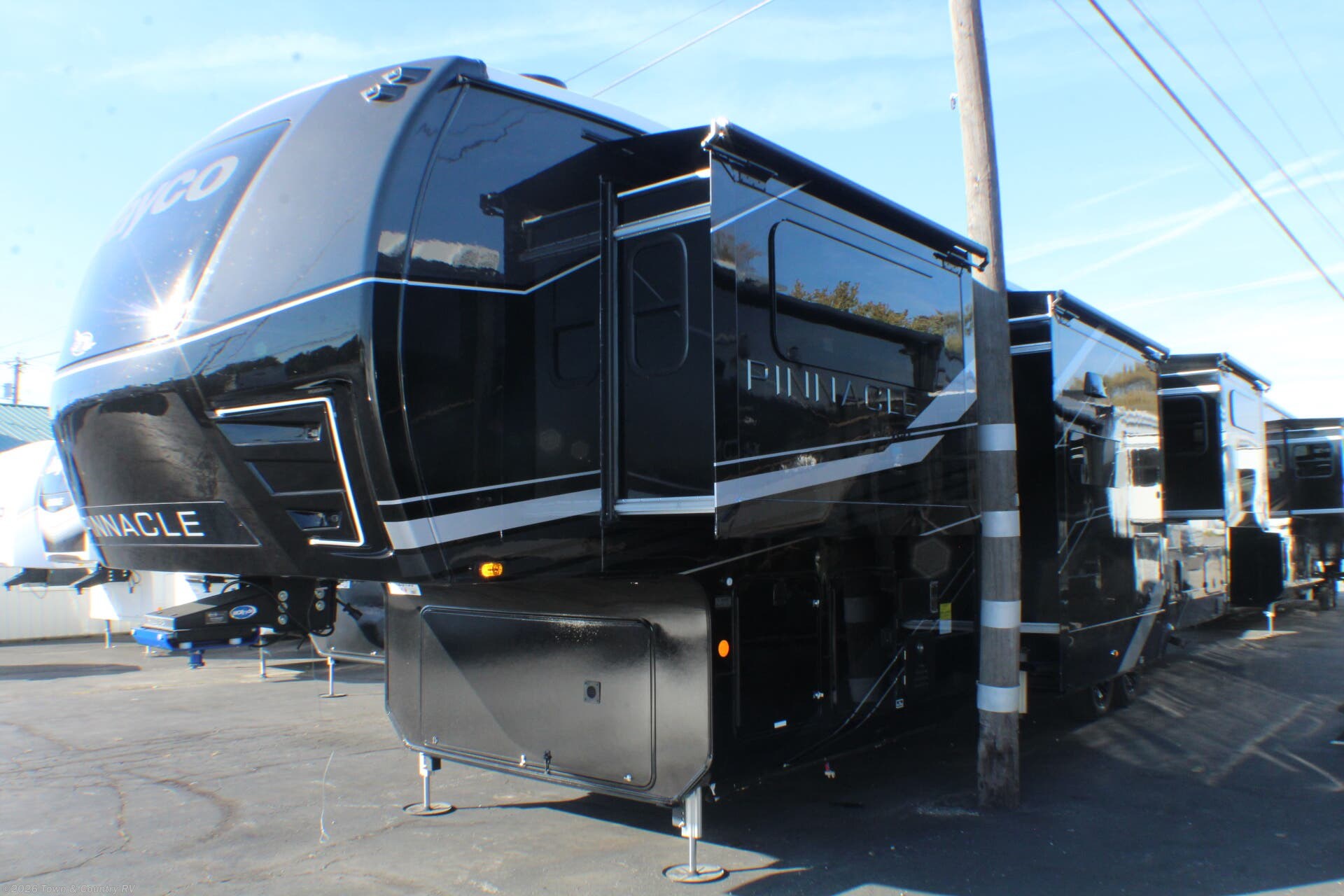 New 2027 Jayco Pinnacle 39FLOK available in Clyde, Ohio