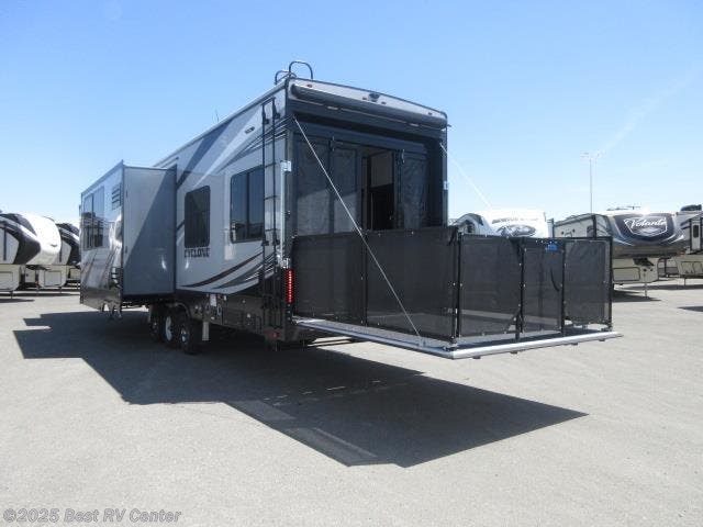 Toy Hauler - 2019 Heartland Cyclone 4270 13Ft Garage/ Side Patio/ Rear ...