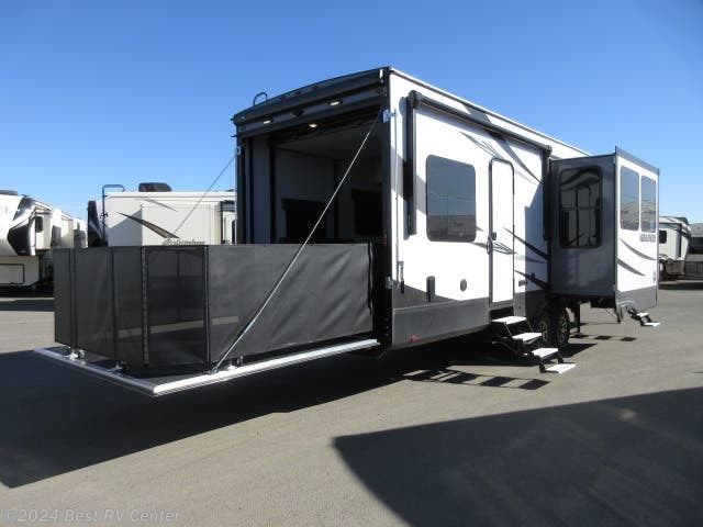 Toy Hauler - 2019 Highland Ridge Highlander 350H 13FT Carage/ 6 Pt Auto ...