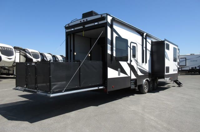 Toy Hauler - 2020 Dutchmen Voltage 4195 13Ft Garage/ Three Slideouts /6 ...